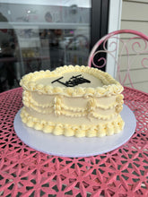Load image into Gallery viewer, Vintage Heart Cake (any colour theme!)