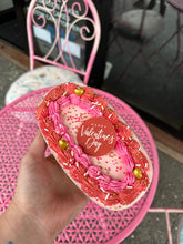 Load image into Gallery viewer, Valentine's Day Tray Cake