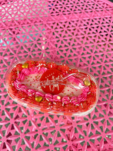 Load image into Gallery viewer, Valentine's Day Tray Cake