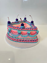 Load image into Gallery viewer, Vintage Heart Cake (any colour theme!)