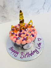 Load image into Gallery viewer, Party on the top Cake - Unicorn