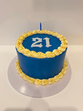 Load image into Gallery viewer, Vintage Buttercream Cake - ANY COLOUR!
