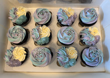 Load image into Gallery viewer, Custom Cupcakes
