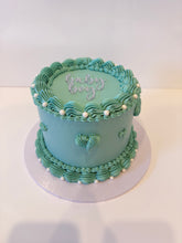Load image into Gallery viewer, Vintage Buttercream Cake - ANY COLOUR!
