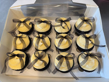 Load image into Gallery viewer, Custom Cupcakes
