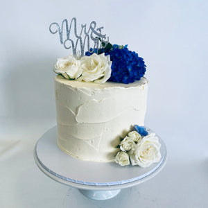 Rustic/Messy Iced Cake
