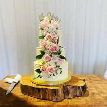 Load image into Gallery viewer, Spiral cake with floral waterfall
