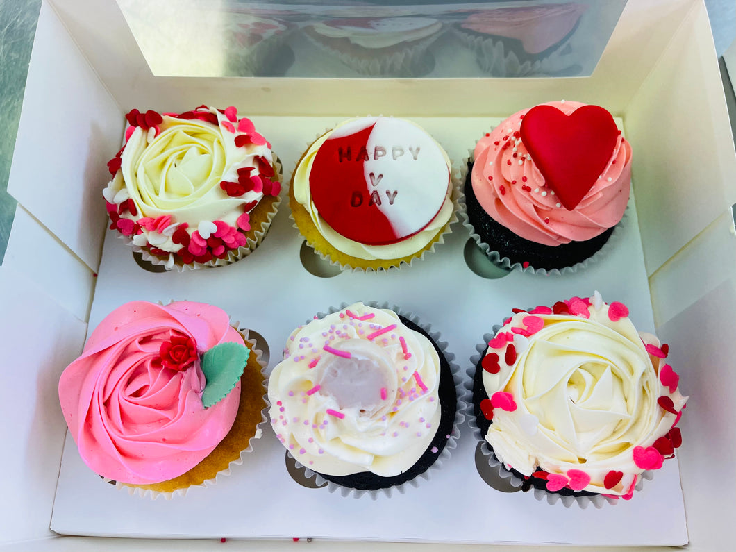 Valentine's Day Cupcakes - 6 Pack