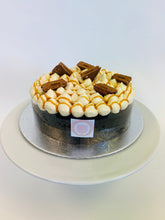 Load image into Gallery viewer, Party on the top Cake - Caramel

